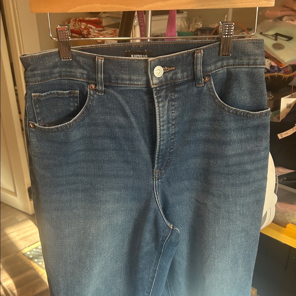 Express High Rise Blue Distressed Jeans Size 6L - Picture 6 of 10